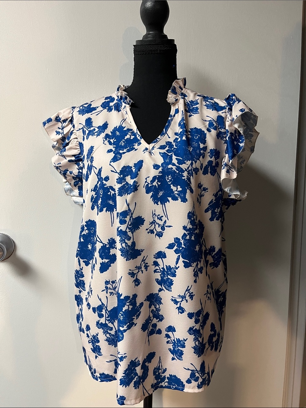 SHEIN Cream Top with Blue Floral Print and Ruffle Sleeves